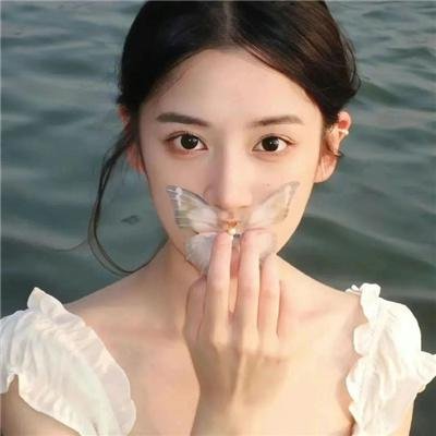 两个月亮